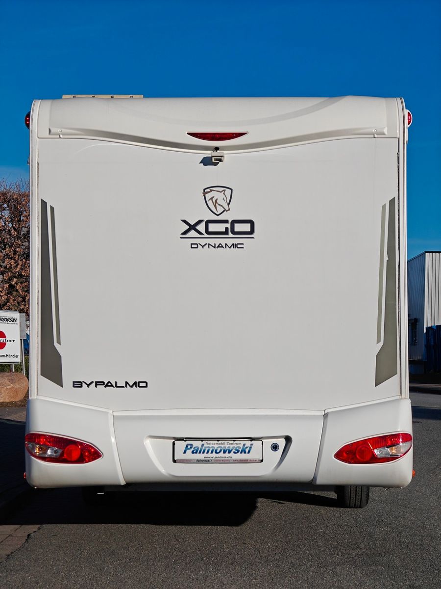 Fahrzeugabbildung XGO Dynamic 99 P + Hubbett, Solar, SAT, TV, Markise