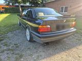BMW e36 325i Limousine M50b25 Diamantschwarz - BMW 325 aus 1992