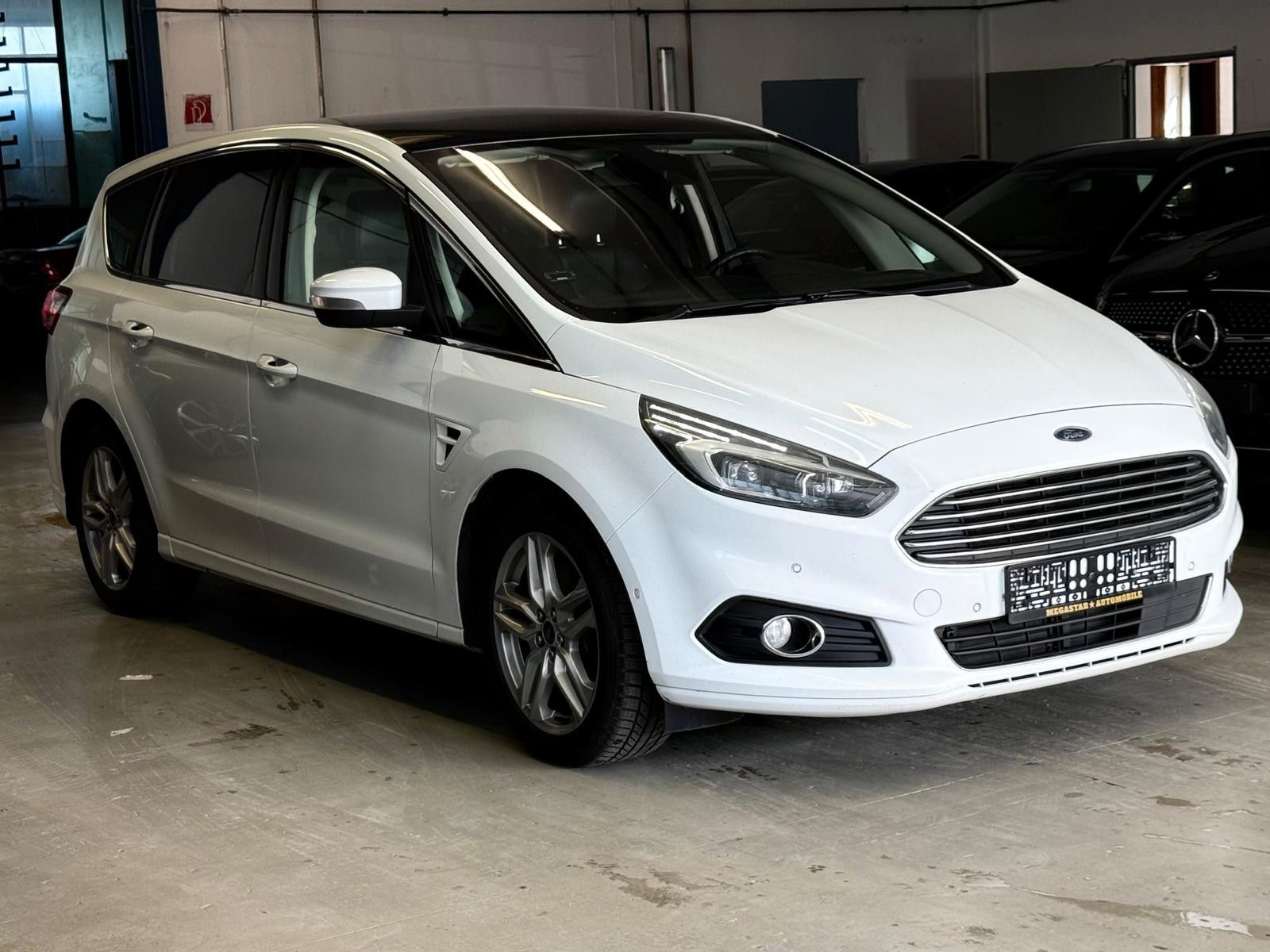 Ford S-Max - 1