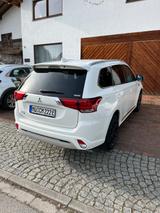 Mitsubishi Plug-in Hybrid Outlander 2.4 MIVEC PLUG-IN H... - Mitsubishi Plug-in Hybrid Outlander von privat