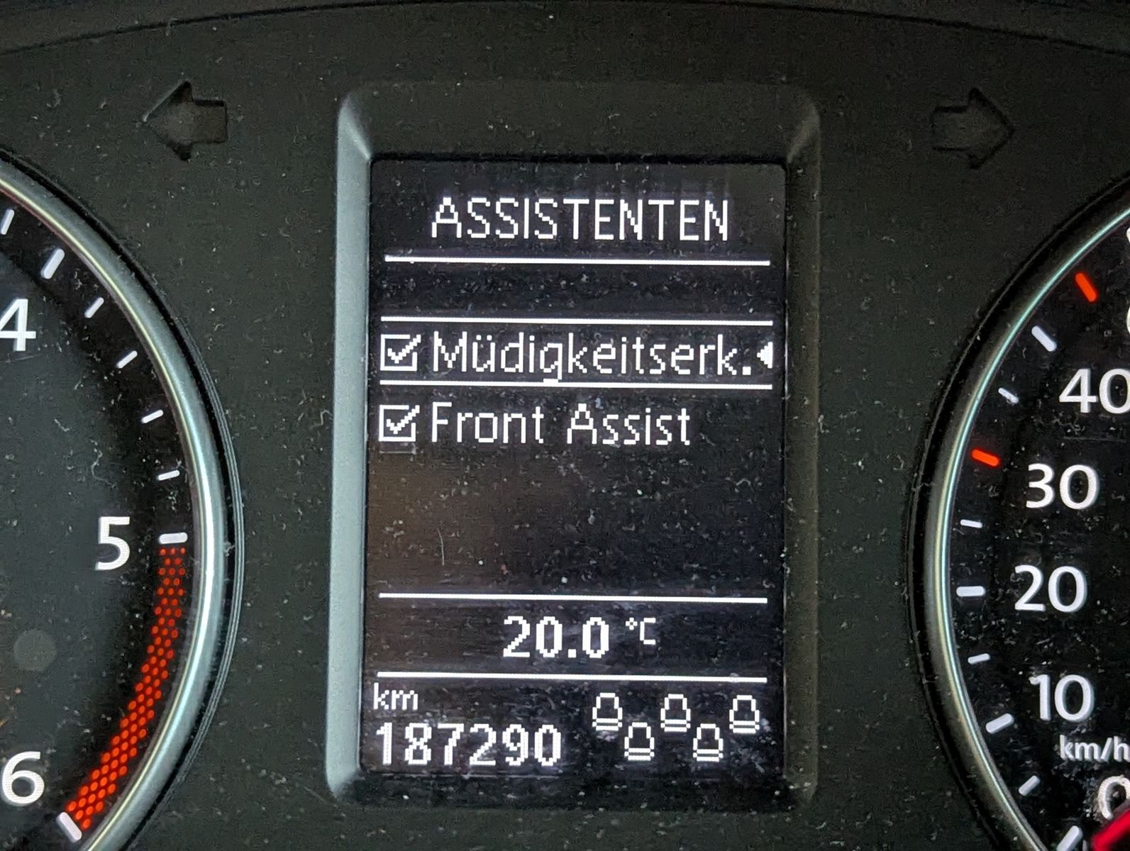 Fahrzeugabbildung Volkswagen Sharan 2.0 TDI DSG Join Pano StHz. 7-Sitze AHK