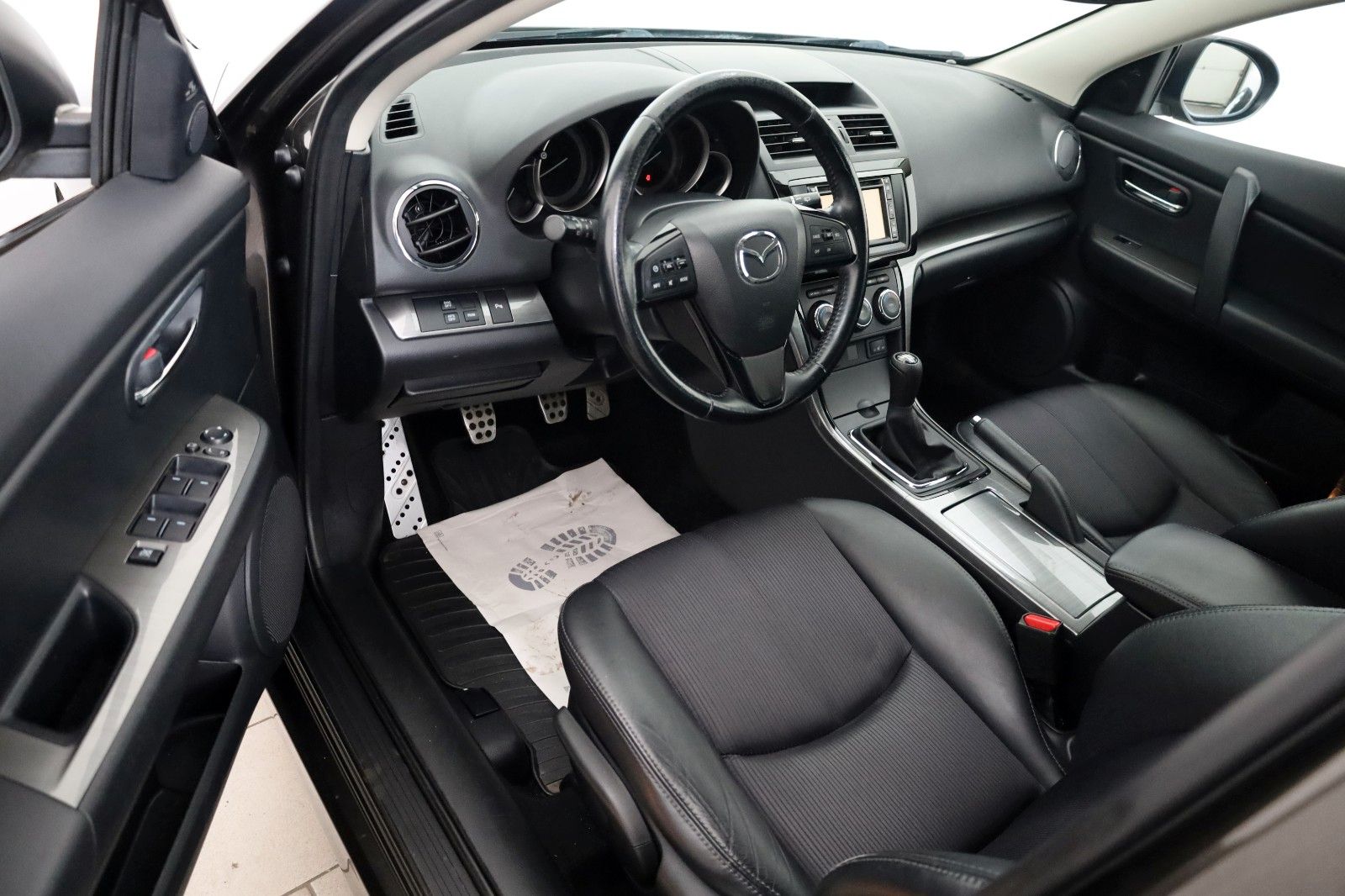 Fahrzeugabbildung Mazda 6 Kombi Exclusive-Line Ed 40 Jahre Leder,Navi,SH