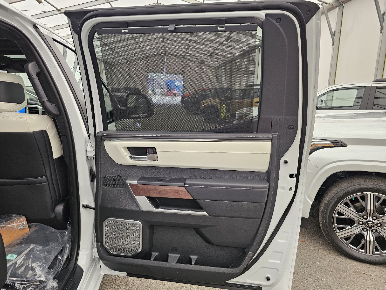 Fahrzeugabbildung Toyota Tundra Capestone T1: 74.000 EURO ! Stock !!!!!!!