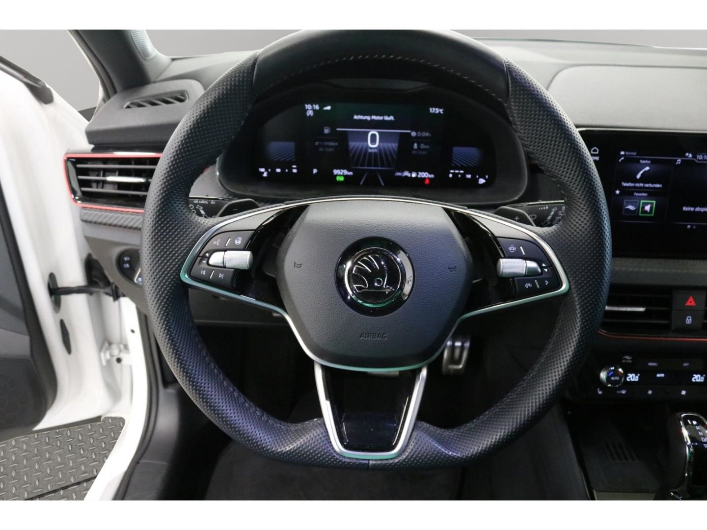 Fahrzeugabbildung SKODA Kamiq Monte Carlo Automatik Panoramadach