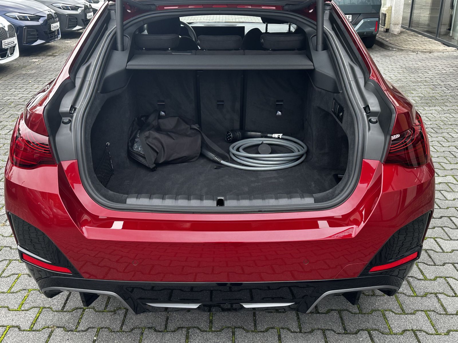 BMW i4 - Bild 13