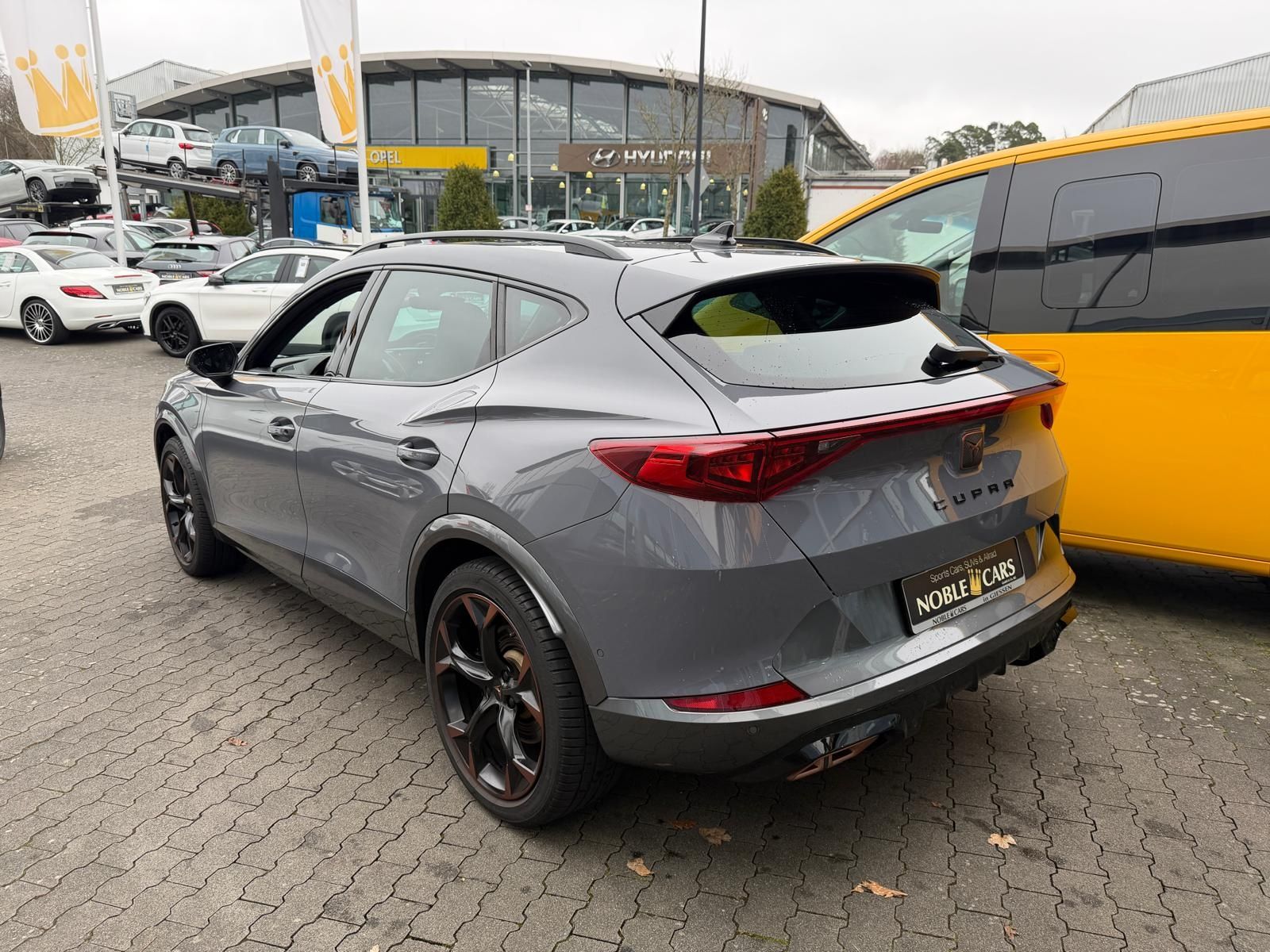 Fahrzeugabbildung CUPRA Formentor VZ e-Hybrid PANO LED NAV SHZ 19"