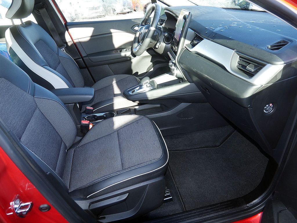 Fahrzeugabbildung Renault Captur Intens E-Tech Plug-In 160 NAVI AHK LED