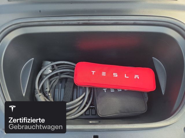 Tesla Model Y Long Range AWD foto 8