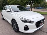 Hyundai i30 1.4 Pure*2.HAND-EURO 6-WR-ALU-TEMPOMAT* - Hyundai i30 Pure mit Benzin-Antrieb