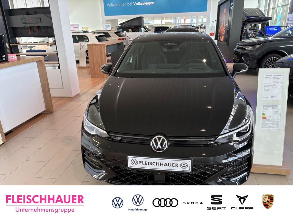 Volkswagen Golf VIII 1,5 l eTSI R-Line ACC LED Navi AHK DAB imagem 2