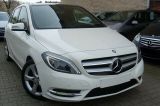 Mercedes-Benz B 200 Automatik / Xenon / Panroamadach - Mercedes-Benz B 200: Leder