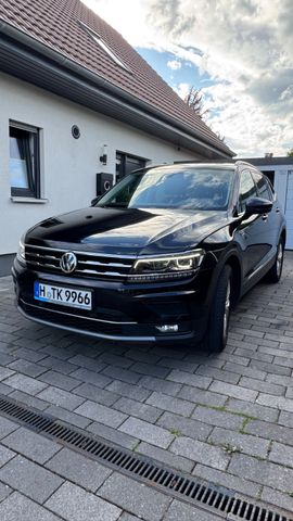 VW Tiguan Allspace 2.0 TDI DSG 4M 7-Sitzer AHK Pano