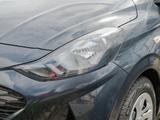 Hyundai i10 1.0 2WD Select KLIMA PDC KAMERA NAVI FACEL. - : Kleinwagen
