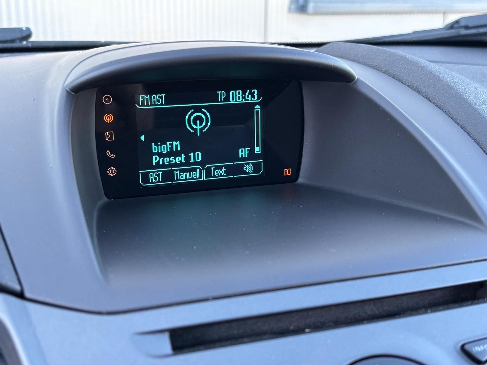 Ford Fiesta 2013 — photo 17