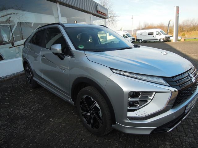 Mitsubishi Eclipse Cross Plus mit Select Paket  4WD