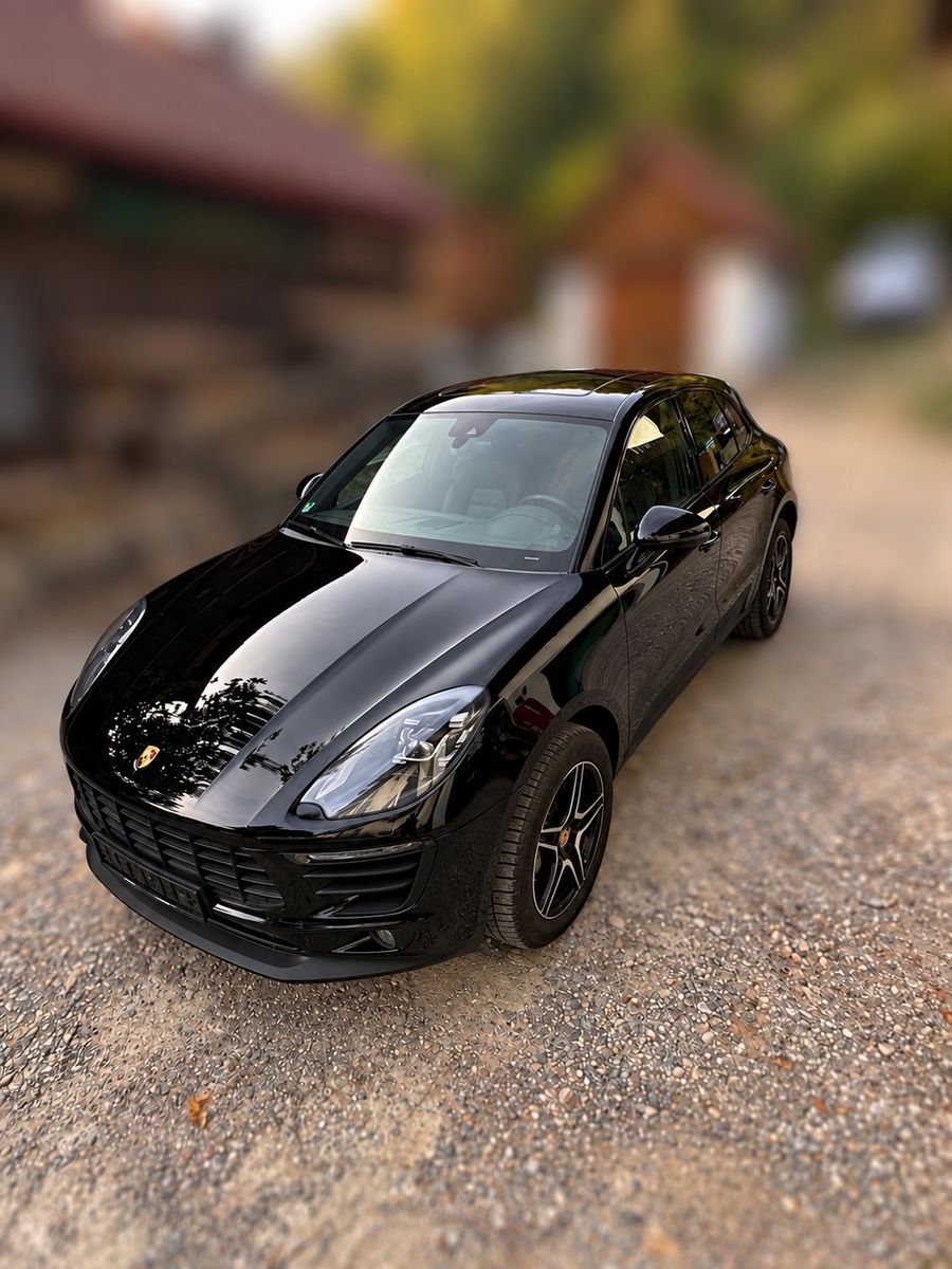 Porsche Macan S