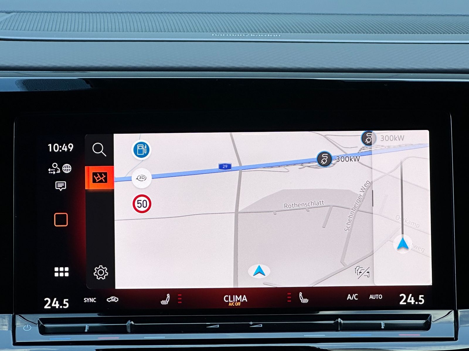 Fahrzeugabbildung Volkswagen T7 Multivan NAV+IQ-LIGHT+AHK+STHZG+ACC+HUD+KAM