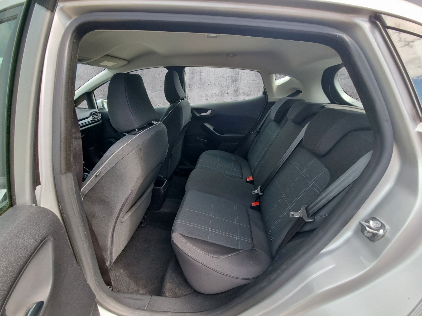 Fahrzeugabbildung Ford Fiesta Cool & Connect