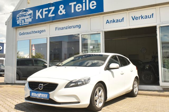 Volvo V40 D2 LinjeYou! SHZ Sensus Klima 6-Gang 8xRäder