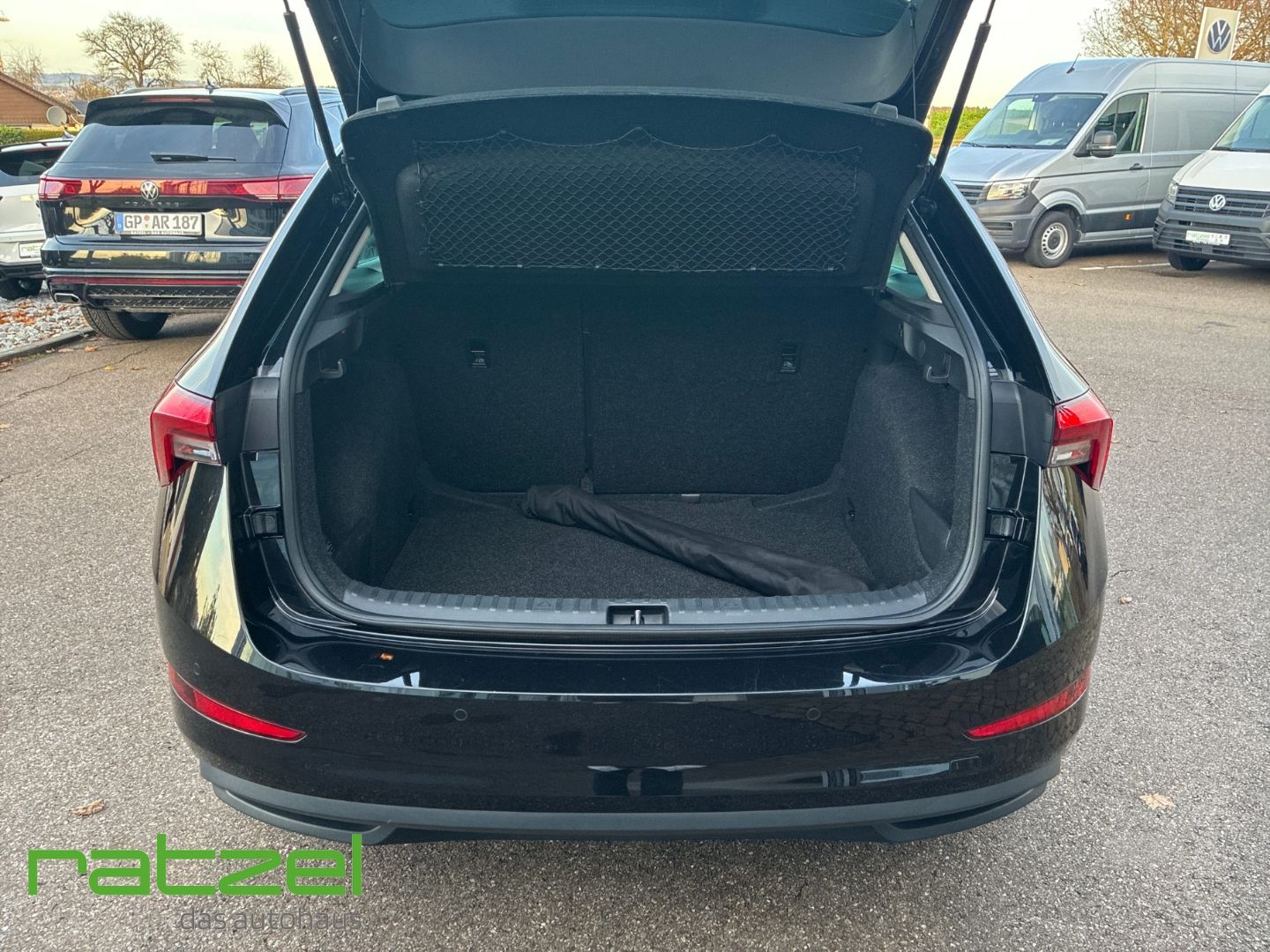 Fahrzeugabbildung SKODA Scala 1.0 TSI Style Navi Digitales Cockpit LED F