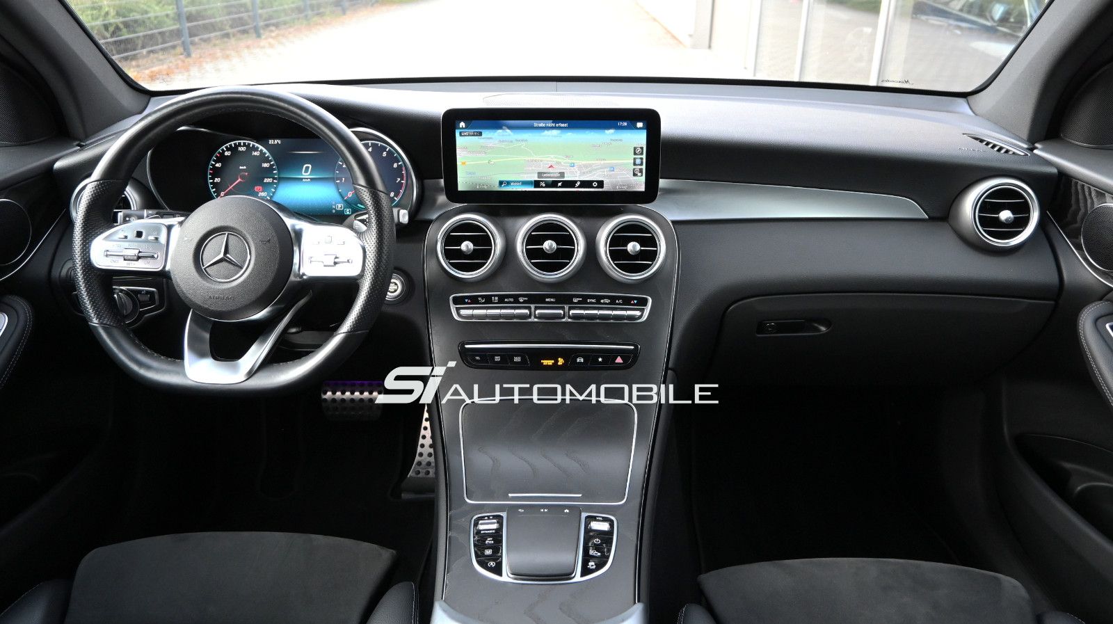 Fahrzeugabbildung Mercedes-Benz GLC 200 4MAT. AMG LINE °AHK°NIGHT-PAKET°BUSINESS