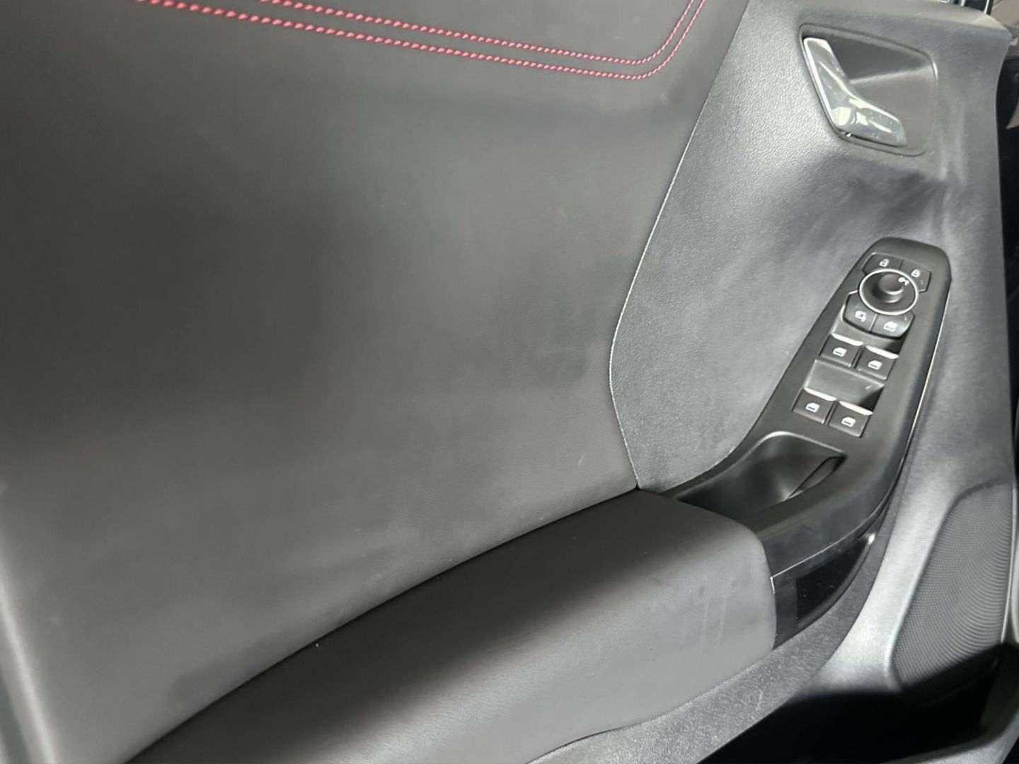 Fahrzeugabbildung Ford Puma ST-Line X Navi B&O LED Klimaautom DAB