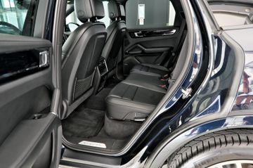 Porsche Cayenne - 10
