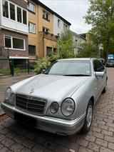 Mercedes-Benz Mercedes E240 W210 1. Hand TÜV bis 04.2028 - Mercedes-Benz E 240 w210 Gebrauchtwagen