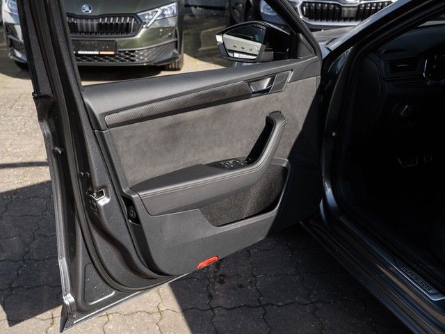 Superb Combi 1.4 iV Sportline DSG AHK+360°+DCC+P