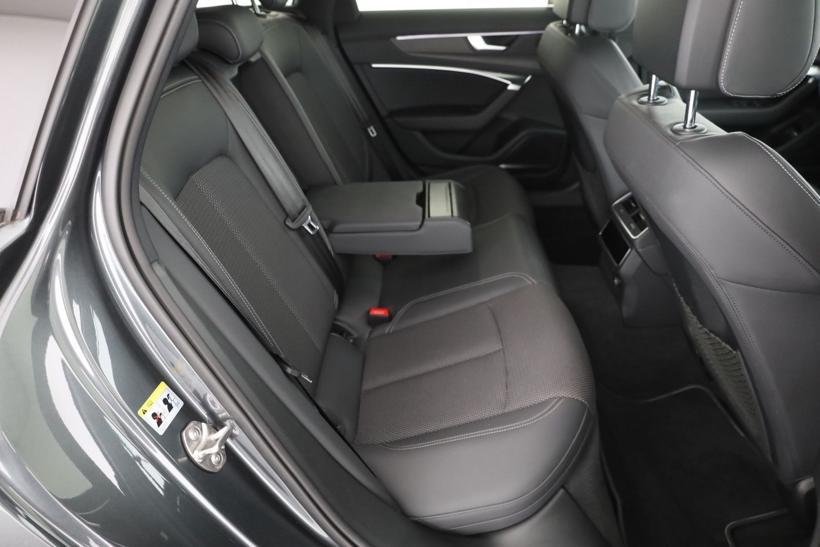 Audi A6 Avant 55 TFSIe quattro S-line Soft-Close AHK foto 24