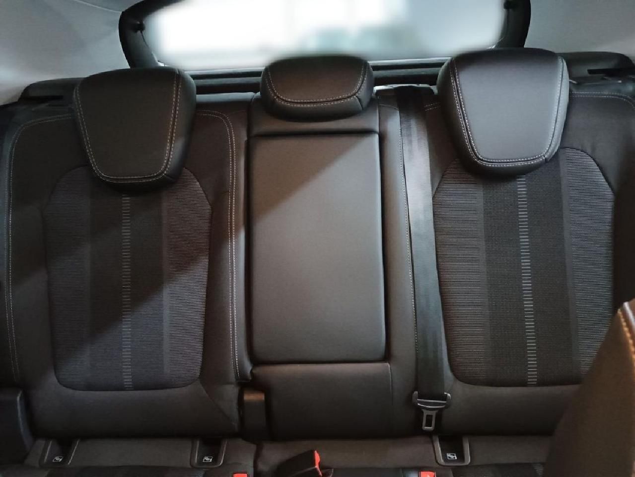 Fahrzeugabbildung Opel Grandland 1.2T GS  AT8 - Navi, 360°Kamera, Nebel
