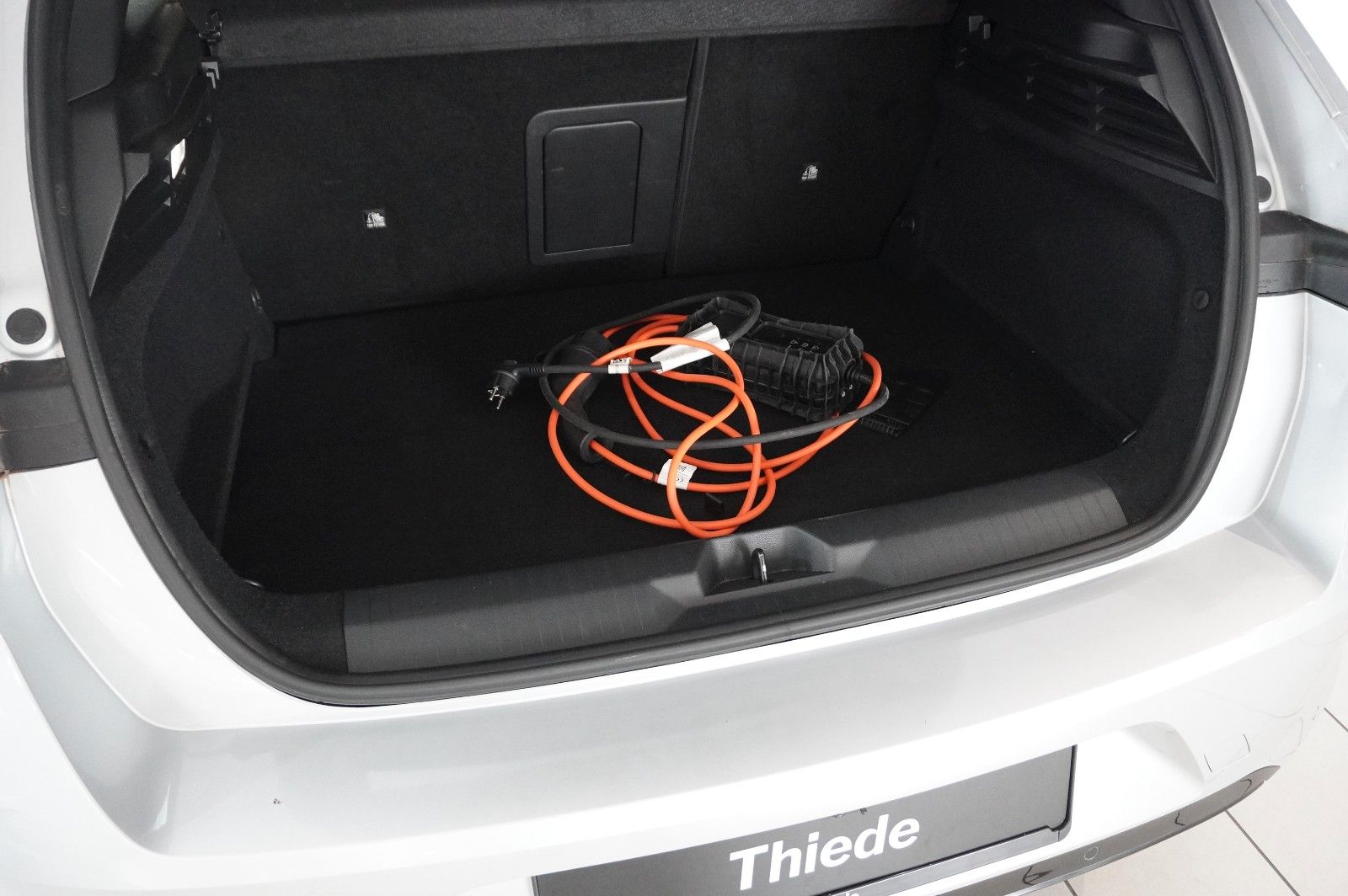 Fahrzeugabbildung Opel Astra L Lim. 1.6 HYBRID GS SPORT NAVI/360°/SPORT