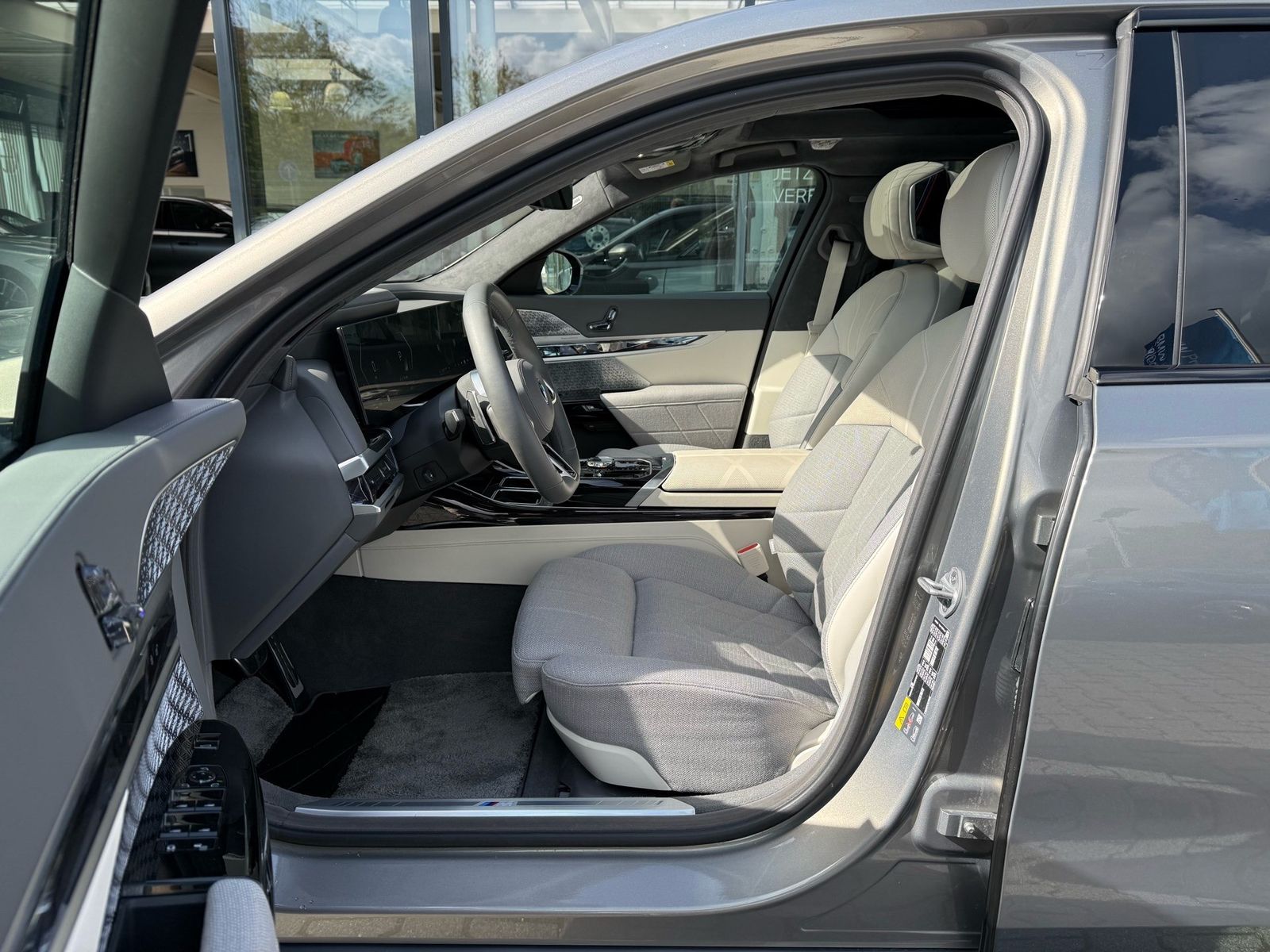 BMW 750 - Bild 8