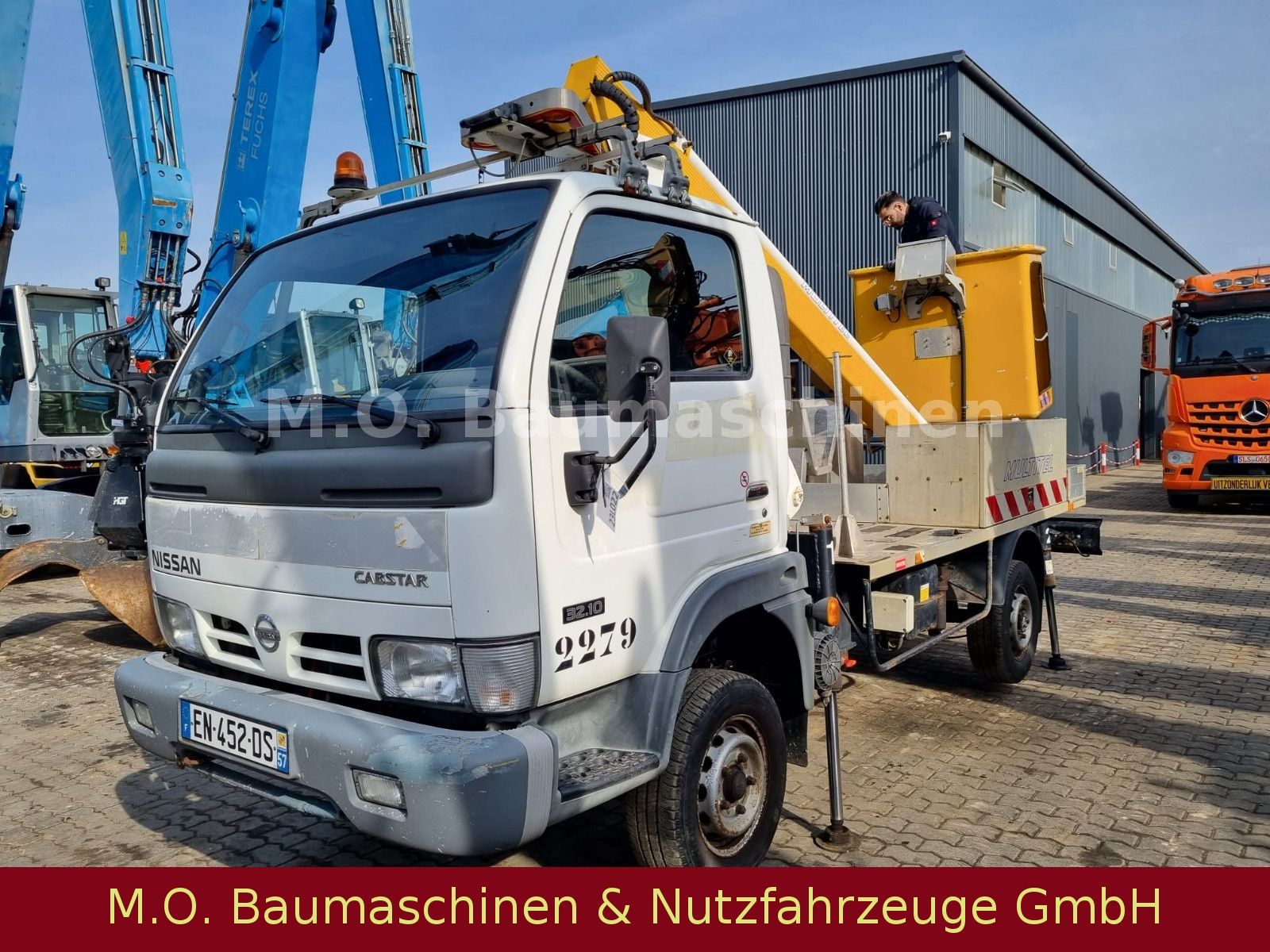 Fahrzeugabbildung Nissan Cabstar 32.10 Multititel 145 Alu/  14,5 m /