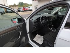 Fahrzeugabbildung Volkswagen T-Roc 4Motion 1hd Navi Tempo Panoo Scheckheftge