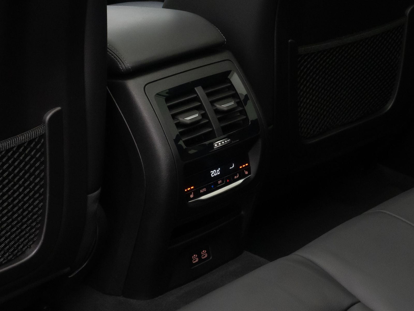 Fahrzeugabbildung BMW X3 xD30e Panorama 360&deg;HUD DAB HiFi AHK Komfort