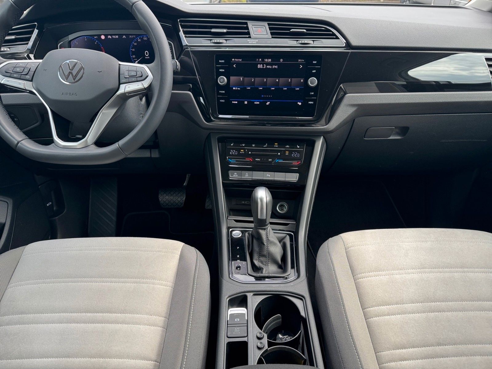 Fahrzeugabbildung Volkswagen Touran Highline 2.0 TDI