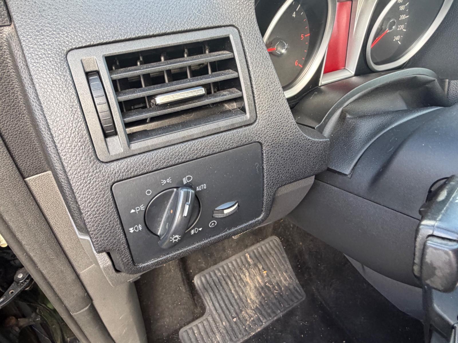 Ford C-MAX 2009 — photo 12