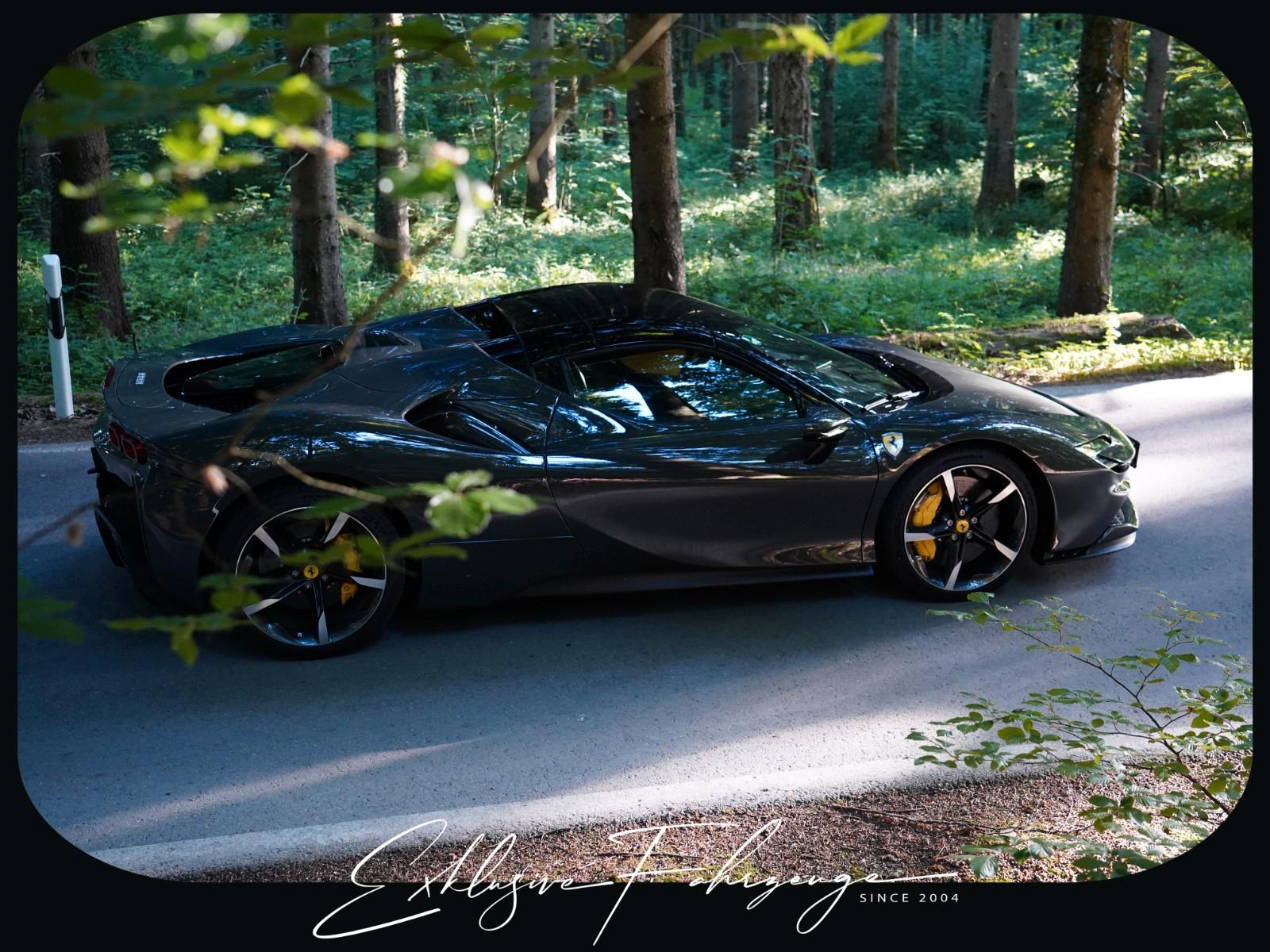 Ferrari SF90 Spider Grigio Scuro Historical