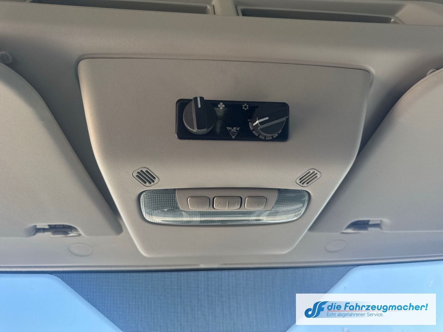 Fahrzeugabbildung Ford Transit Kombi 350 L3 Trend Temp Tel.-Vorb. *2020