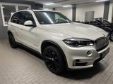 BMW X5 xDrive 40 d  - 1.Hand AHK Pano Kam Headup LED - BMW X5 in Bremen