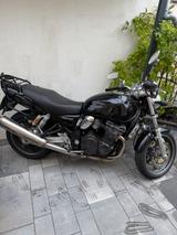 Suzuki GSX 750 Erstbesitz inkl. Koffer TÜV bis 09/2027 - SUZUKI 1998 GSX 750