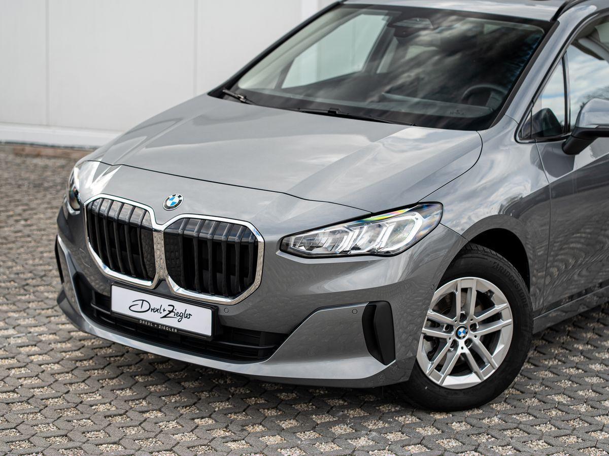 BMW 220i Active Tourer AHK PANO Alarm RFK ShadowL