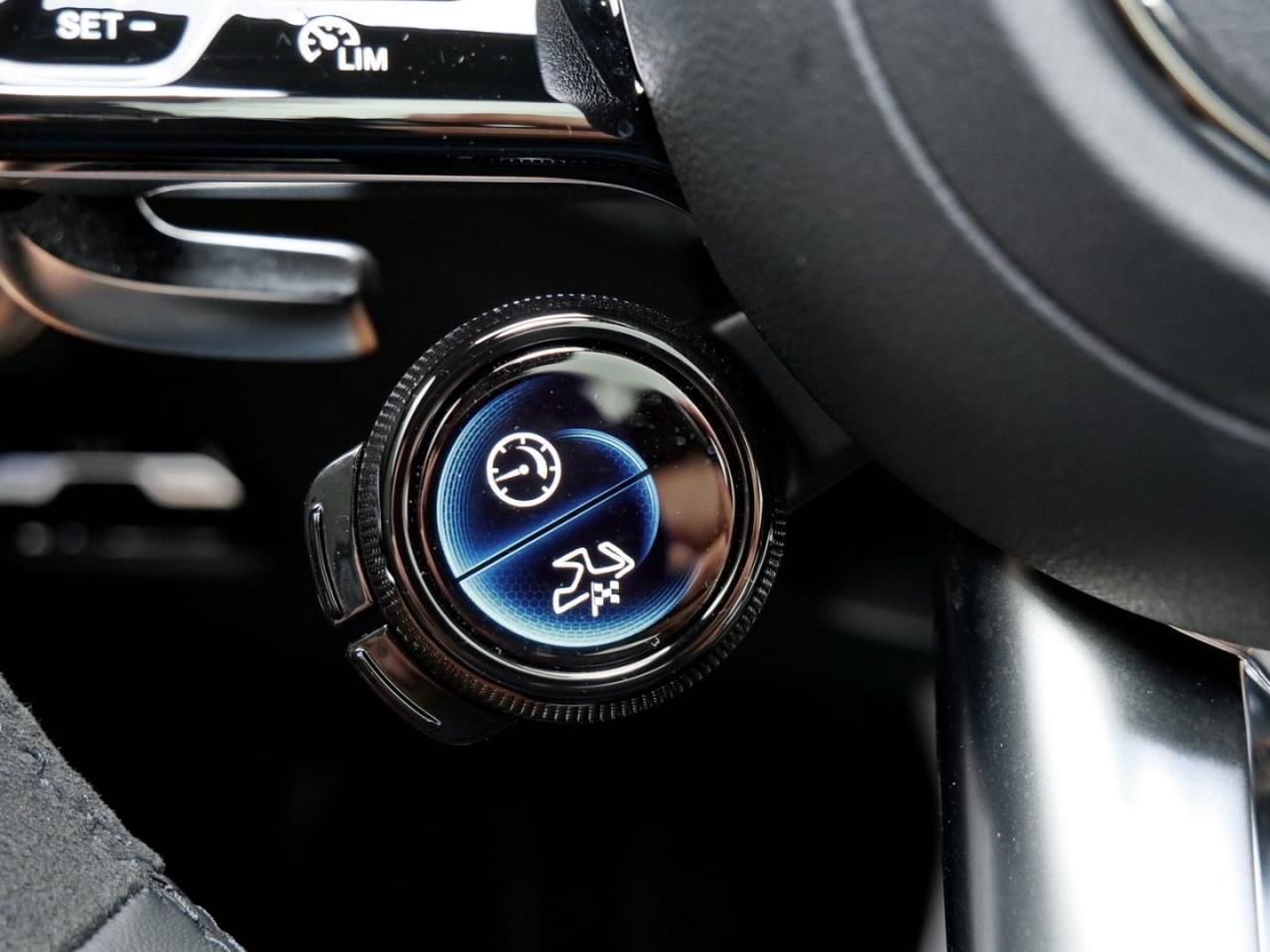 Mercedes-Benz C 63 AMG S E PERFORMANCE Night Panorama 360° HUD foto 18