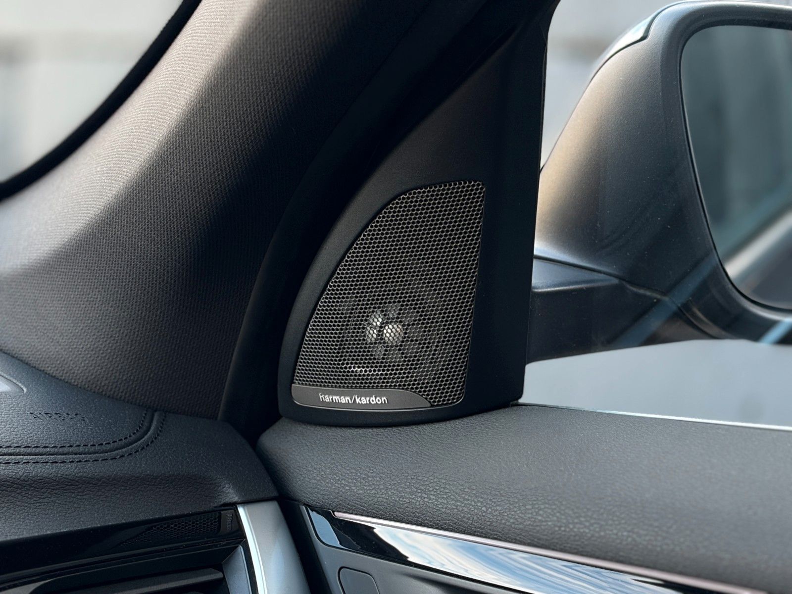 Fahrzeugabbildung BMW X1 xDr. 25d M Sport 2Z-Klima Pano H&K CAM CarPl.