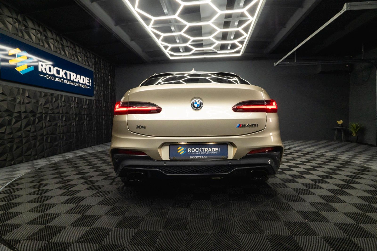 Fahrzeugabbildung BMW X4 M40i M Performance Shadow Line | Pano | LED