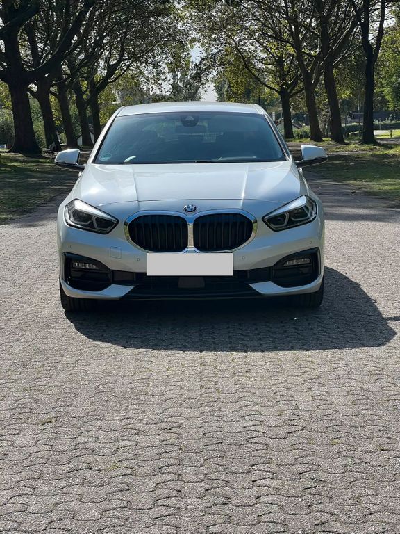 Image of BMW 120