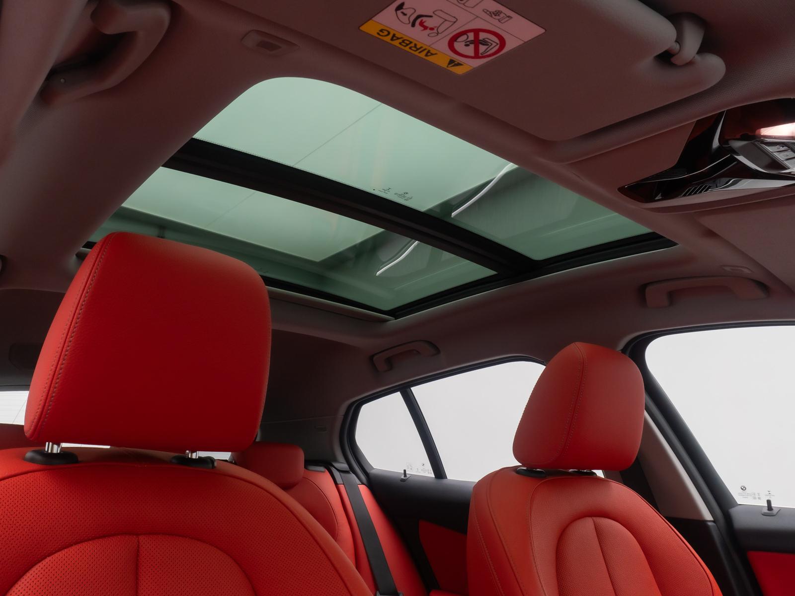 BMW 1 Series i SportLine H/K HUD DAB Kamera Panorama Leder, миниатюра 29