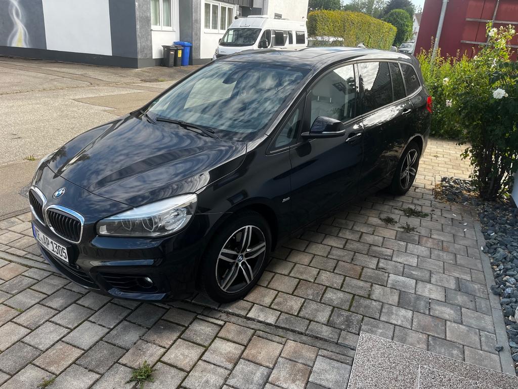 BMW 220