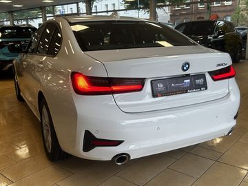 BMW 320 - 5